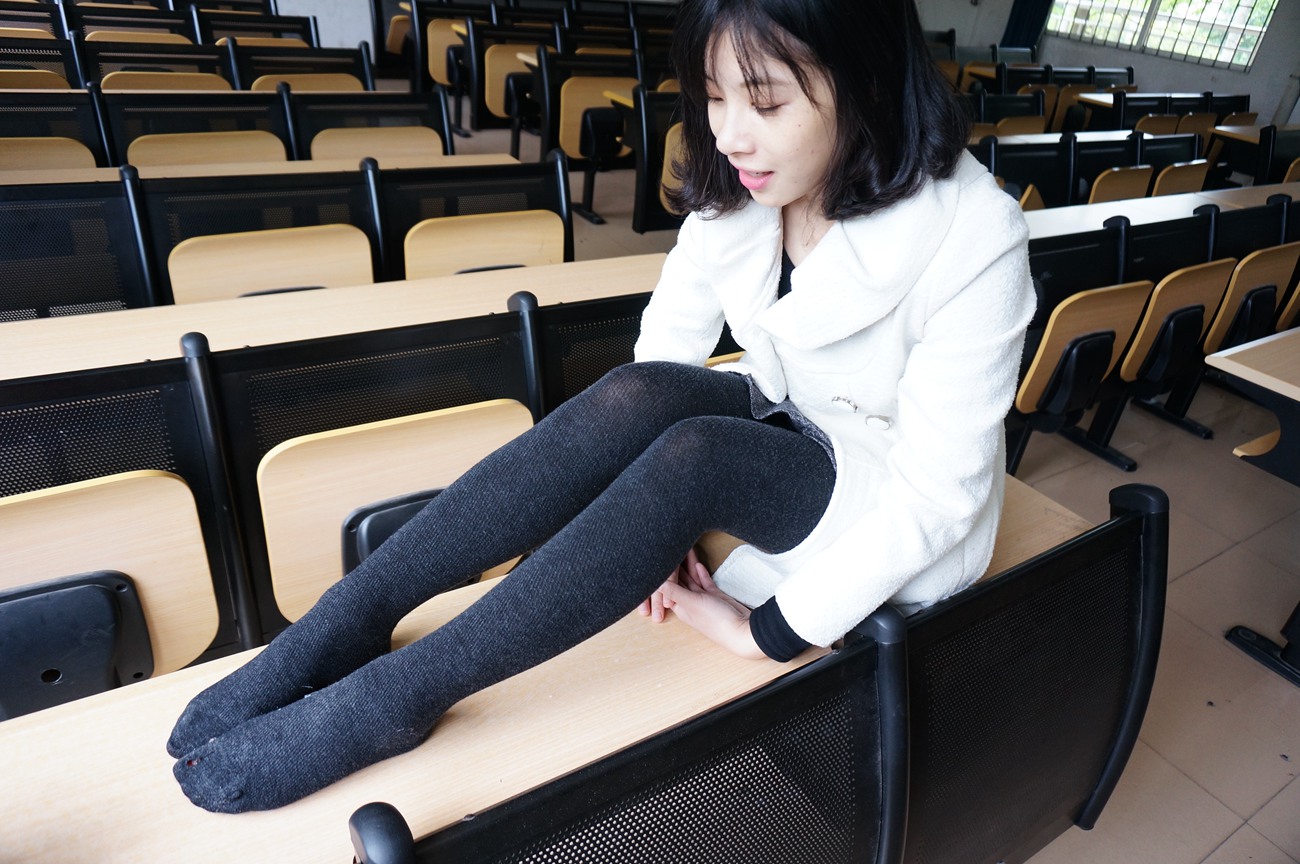 图片[48]-大西瓜爱牙膏-早期作品-S012 黑丝白鞋少女 [116P] – 速更版-美库