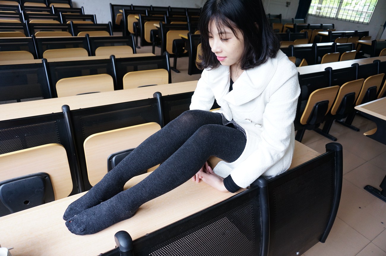 图片[49]-大西瓜爱牙膏-早期作品-S012 黑丝白鞋少女 [116P] – 速更版-美库