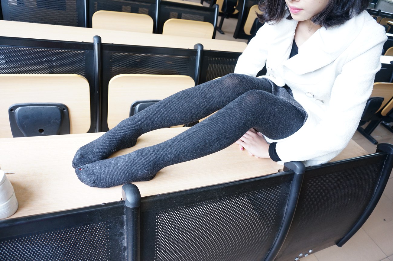 图片[73]-大西瓜爱牙膏-早期作品-S012 黑丝白鞋少女 [116P] – 速更版-美库