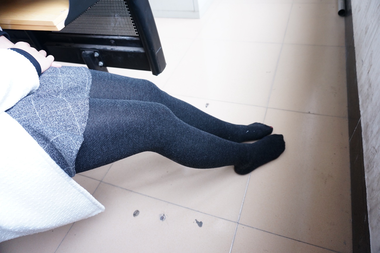 图片[77]-大西瓜爱牙膏-早期作品-S012 黑丝白鞋少女 [116P] – 速更版-美库