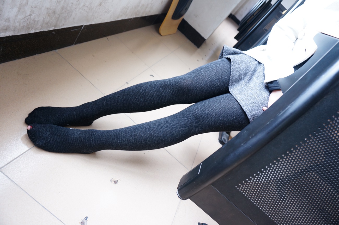 图片[81]-大西瓜爱牙膏-早期作品-S012 黑丝白鞋少女 [116P] – 速更版-美库