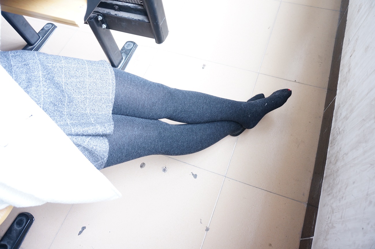 图片[91]-大西瓜爱牙膏-早期作品-S012 黑丝白鞋少女 [116P] – 速更版-美库