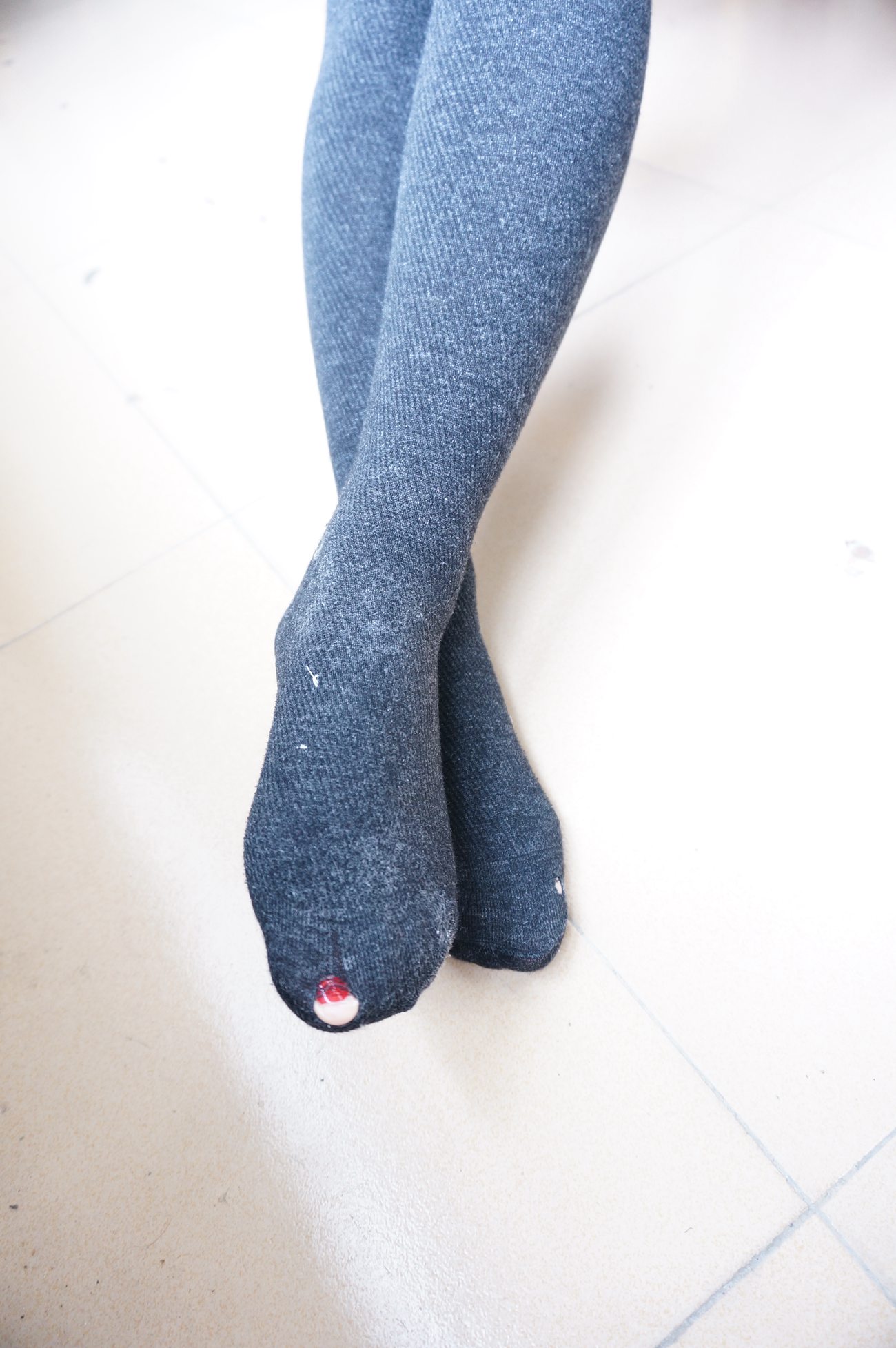 图片[98]-大西瓜爱牙膏-早期作品-S012 黑丝白鞋少女 [116P] – 速更版-美库