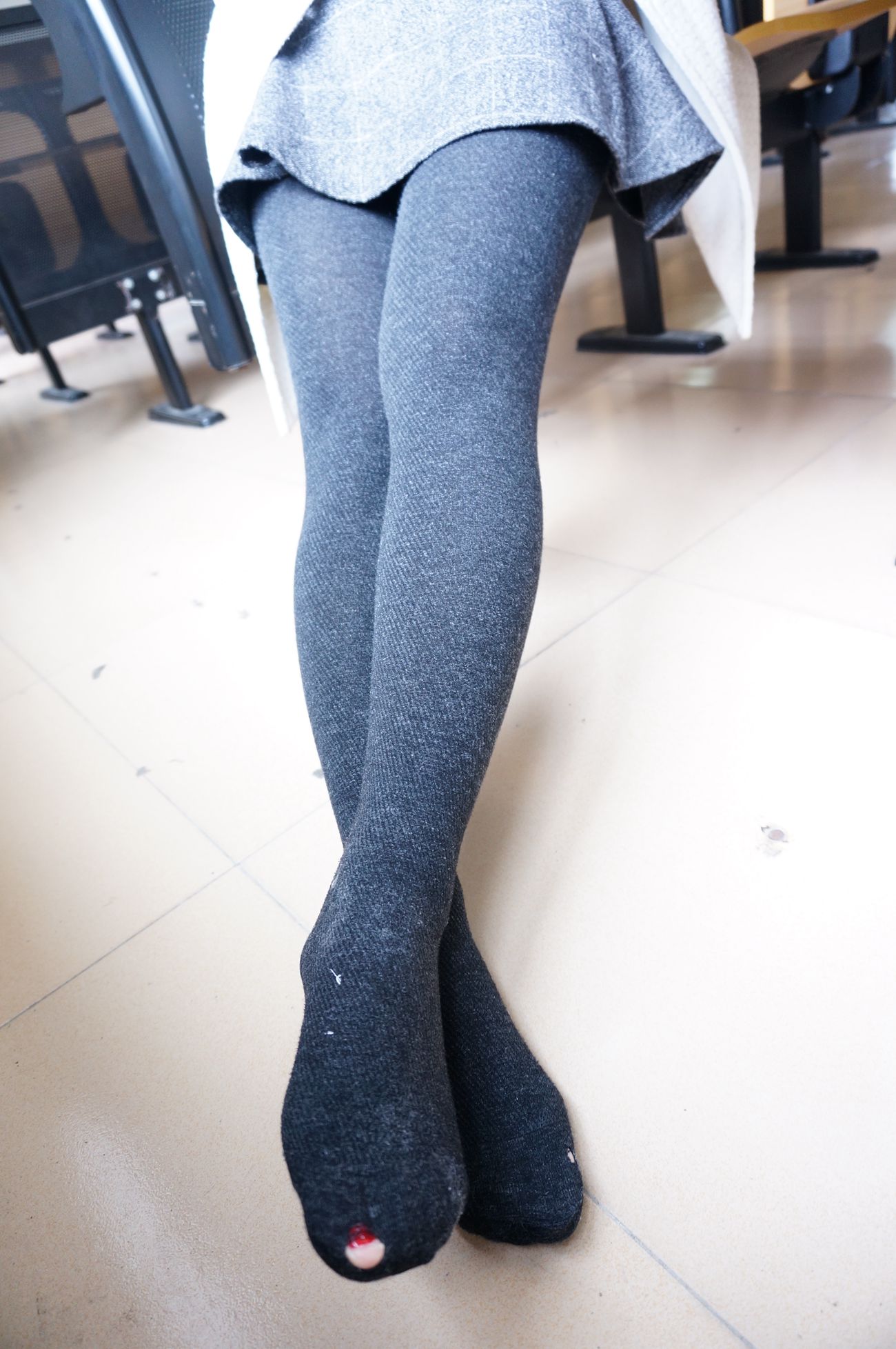 图片[100]-大西瓜爱牙膏-早期作品-S012 黑丝白鞋少女 [116P] – 速更版-美库