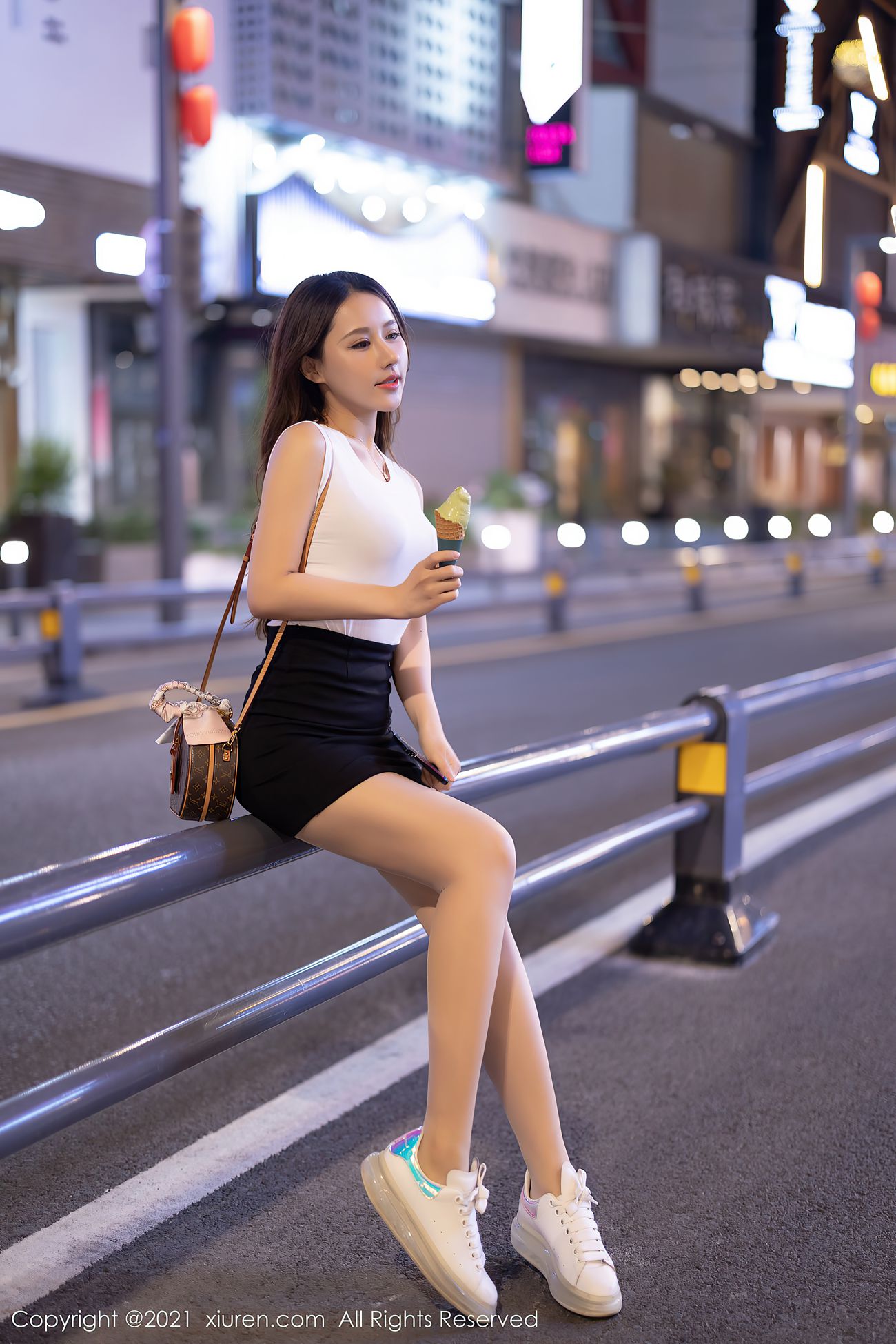 图片[57]-[Xiuren秀人网]2021.07.29 NO.3733 徐安安[61+1P] – 速更版-美库