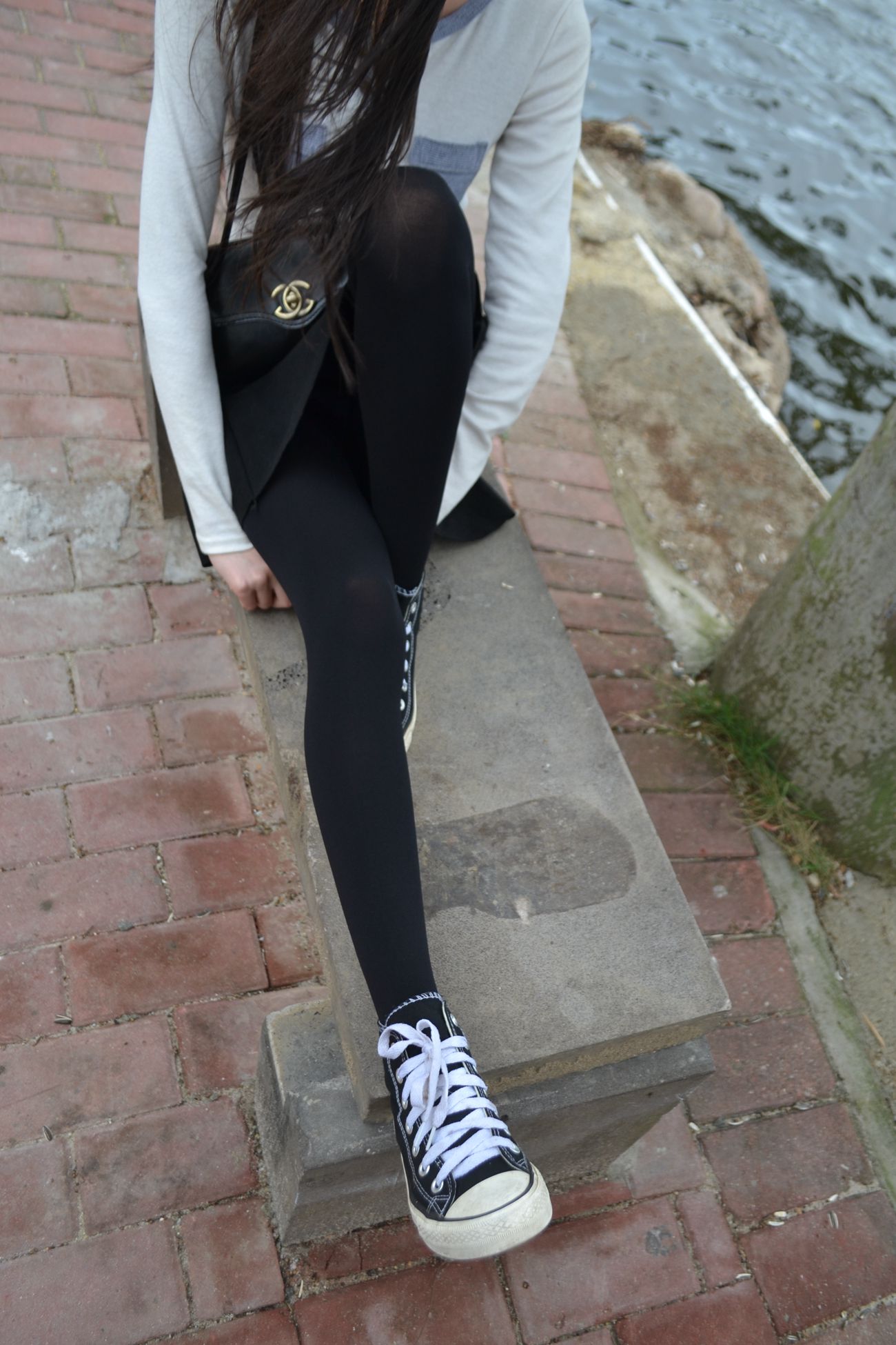 图片[25]-大西瓜爱牙膏-早期作品-S014 湖边黑丝妹 [109P] – 速更版-美库