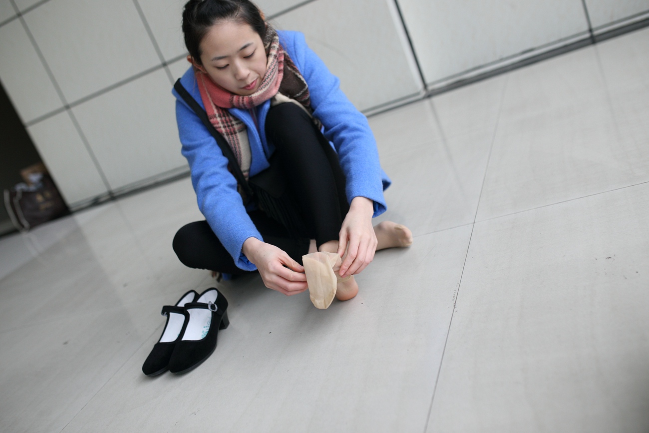 图片[18]-大西瓜爱牙膏-早期作品-S015 蓝衣少女 [128P] – 速更版-美库