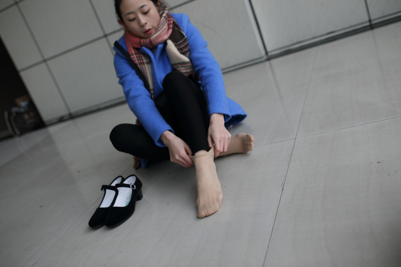 图片[19]-大西瓜爱牙膏-早期作品-S015 蓝衣少女 [128P] – 速更版-美库