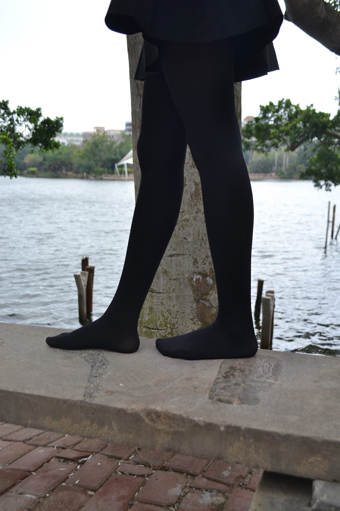 图片[48]-大西瓜爱牙膏-早期作品-S014 湖边黑丝妹 [109P] – 速更版-美库