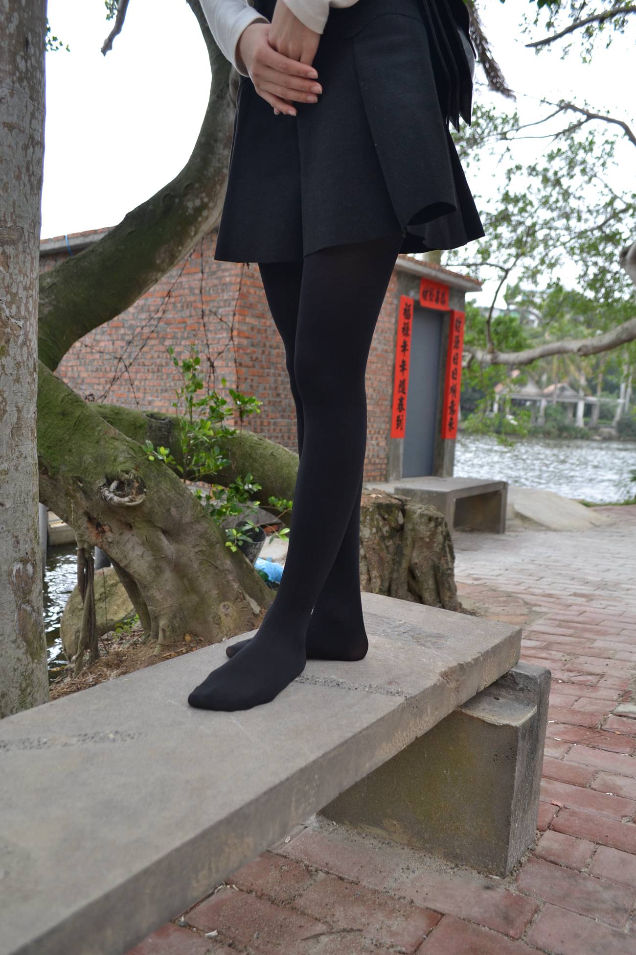 图片[53]-大西瓜爱牙膏-早期作品-S014 湖边黑丝妹 [109P] – 速更版-美库