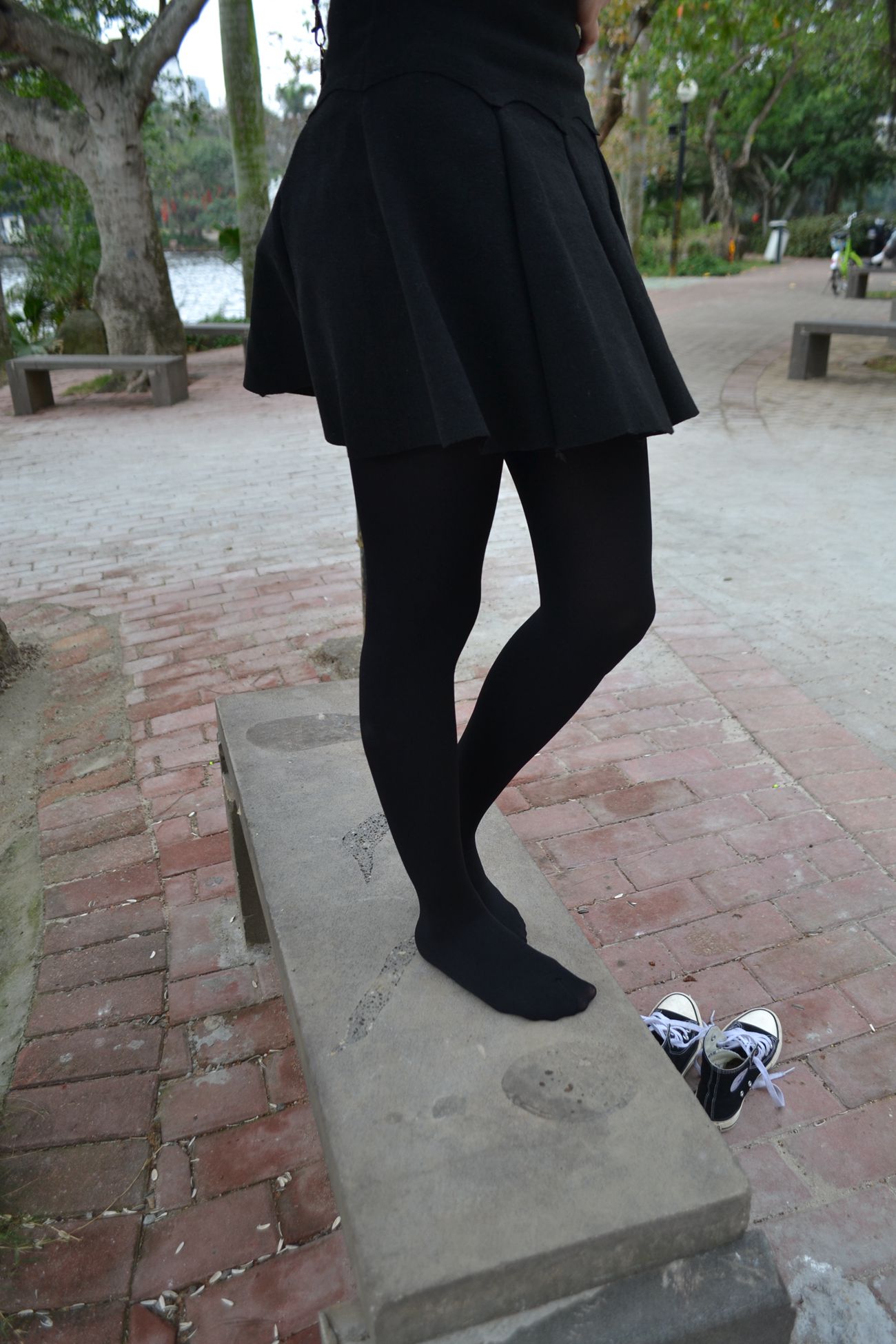 图片[70]-大西瓜爱牙膏-早期作品-S014 湖边黑丝妹 [109P] – 速更版-美库