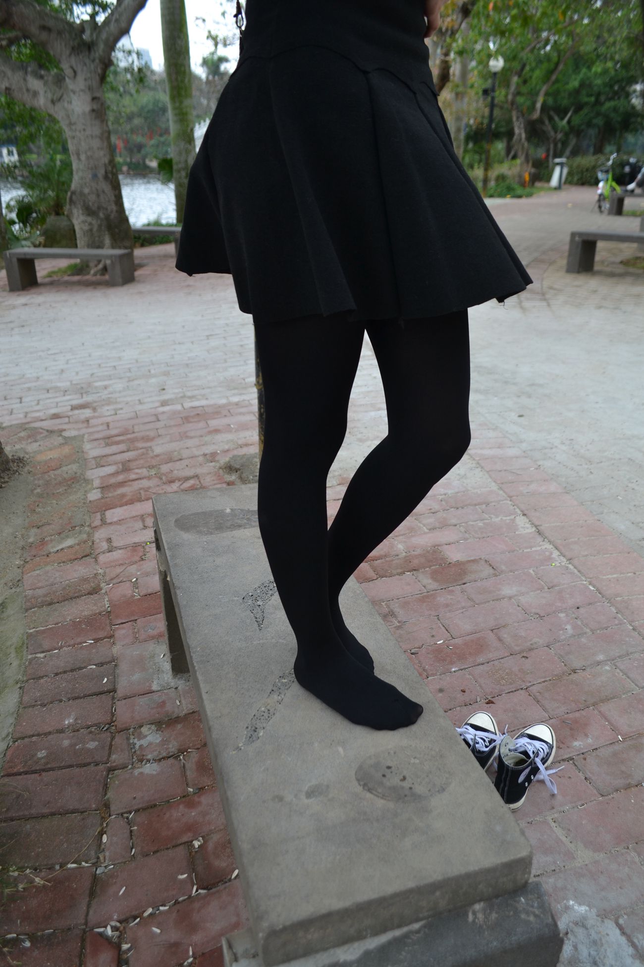 图片[72]-大西瓜爱牙膏-早期作品-S014 湖边黑丝妹 [109P] – 速更版-美库