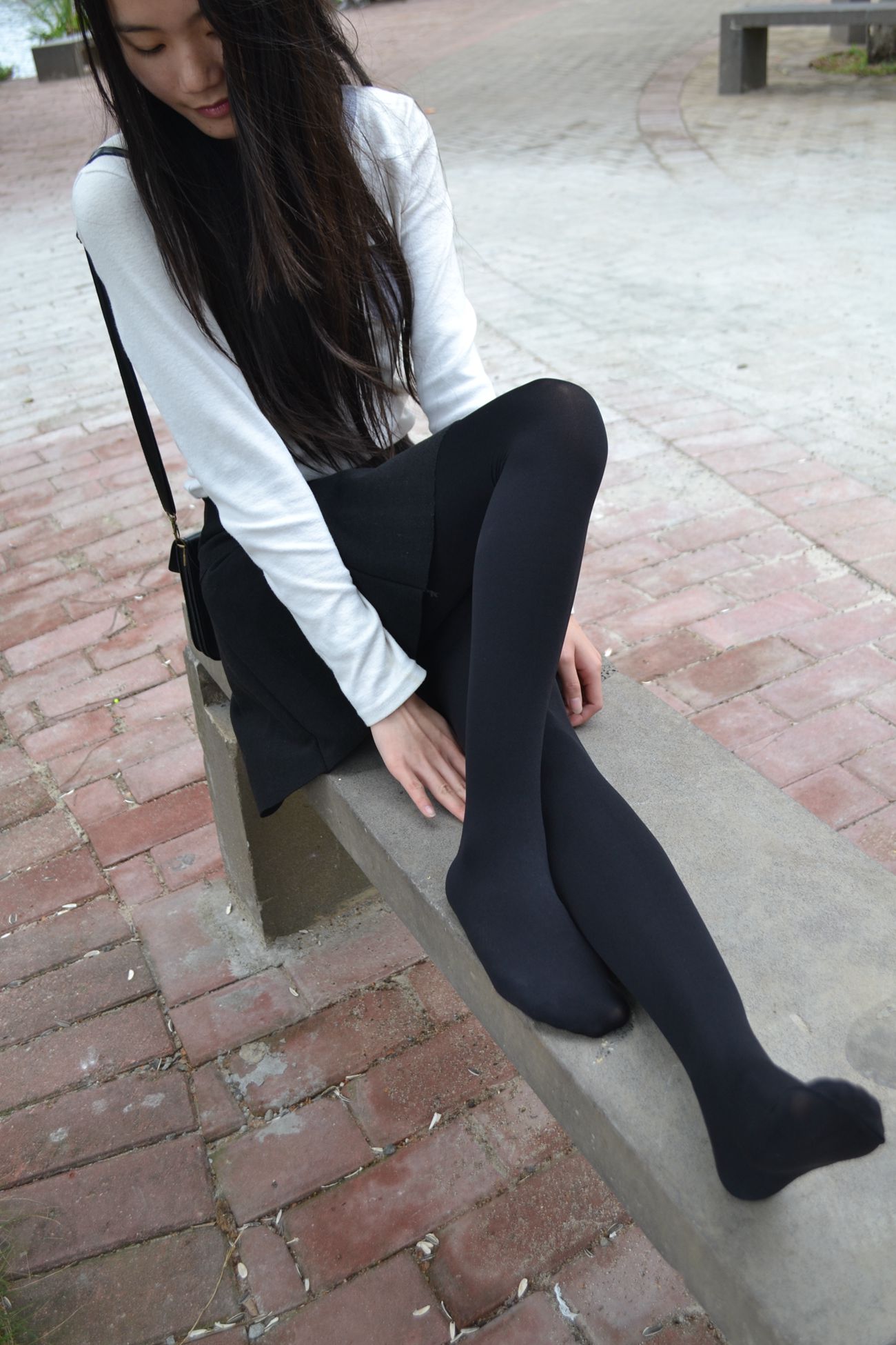 图片[81]-大西瓜爱牙膏-早期作品-S014 湖边黑丝妹 [109P] – 速更版-美库