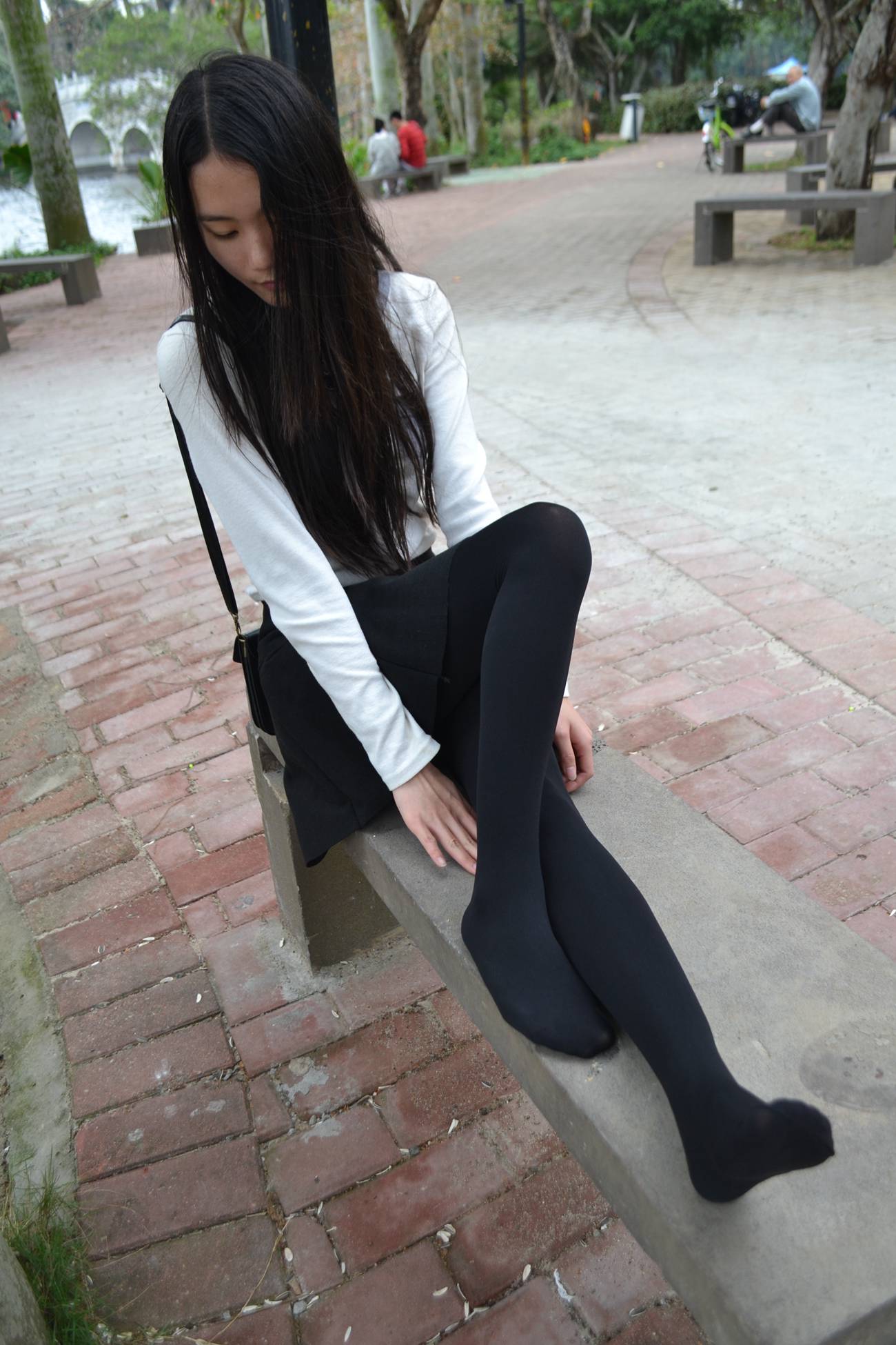 图片[83]-大西瓜爱牙膏-早期作品-S014 湖边黑丝妹 [109P] – 速更版-美库