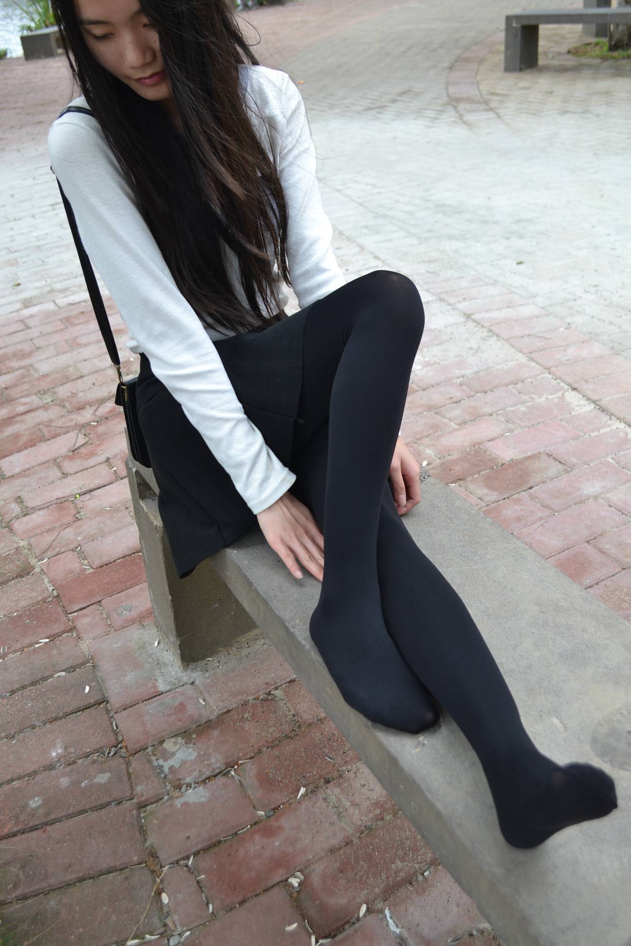 图片[82]-大西瓜爱牙膏-早期作品-S014 湖边黑丝妹 [109P] – 速更版-美库