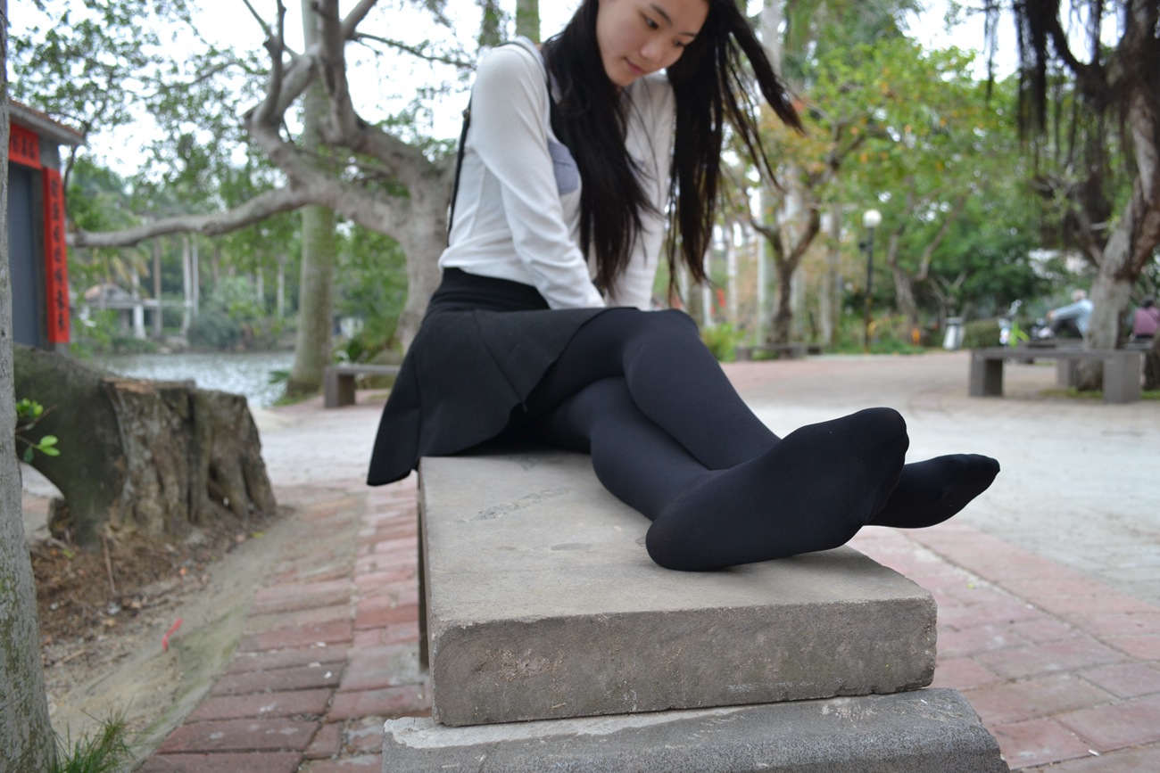 图片[101]-大西瓜爱牙膏-早期作品-S014 湖边黑丝妹 [109P] – 速更版-美库