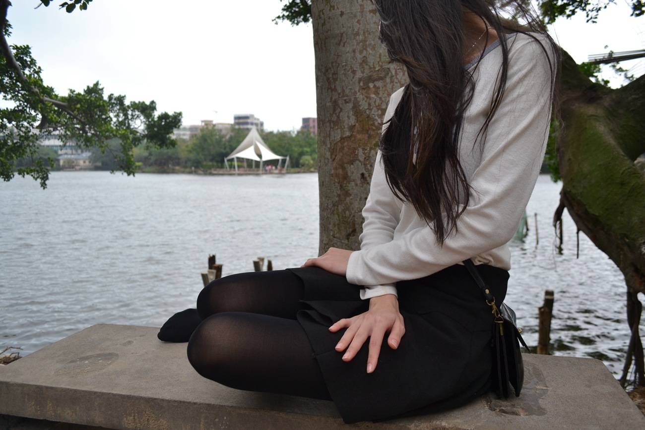 图片[108]-大西瓜爱牙膏-早期作品-S014 湖边黑丝妹 [109P] – 速更版-美库