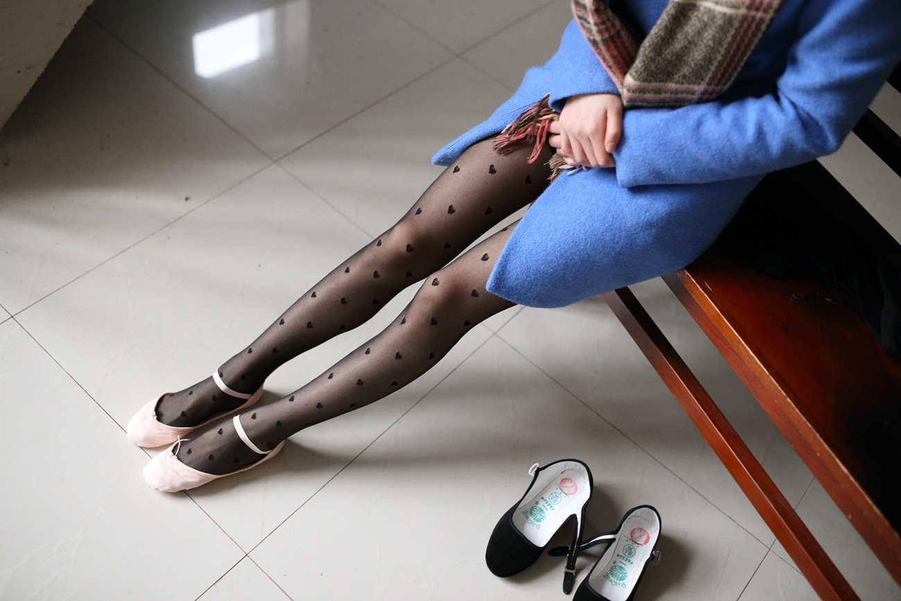 图片[109]-大西瓜爱牙膏-早期作品-S015 蓝衣少女 [128P] – 速更版-美库