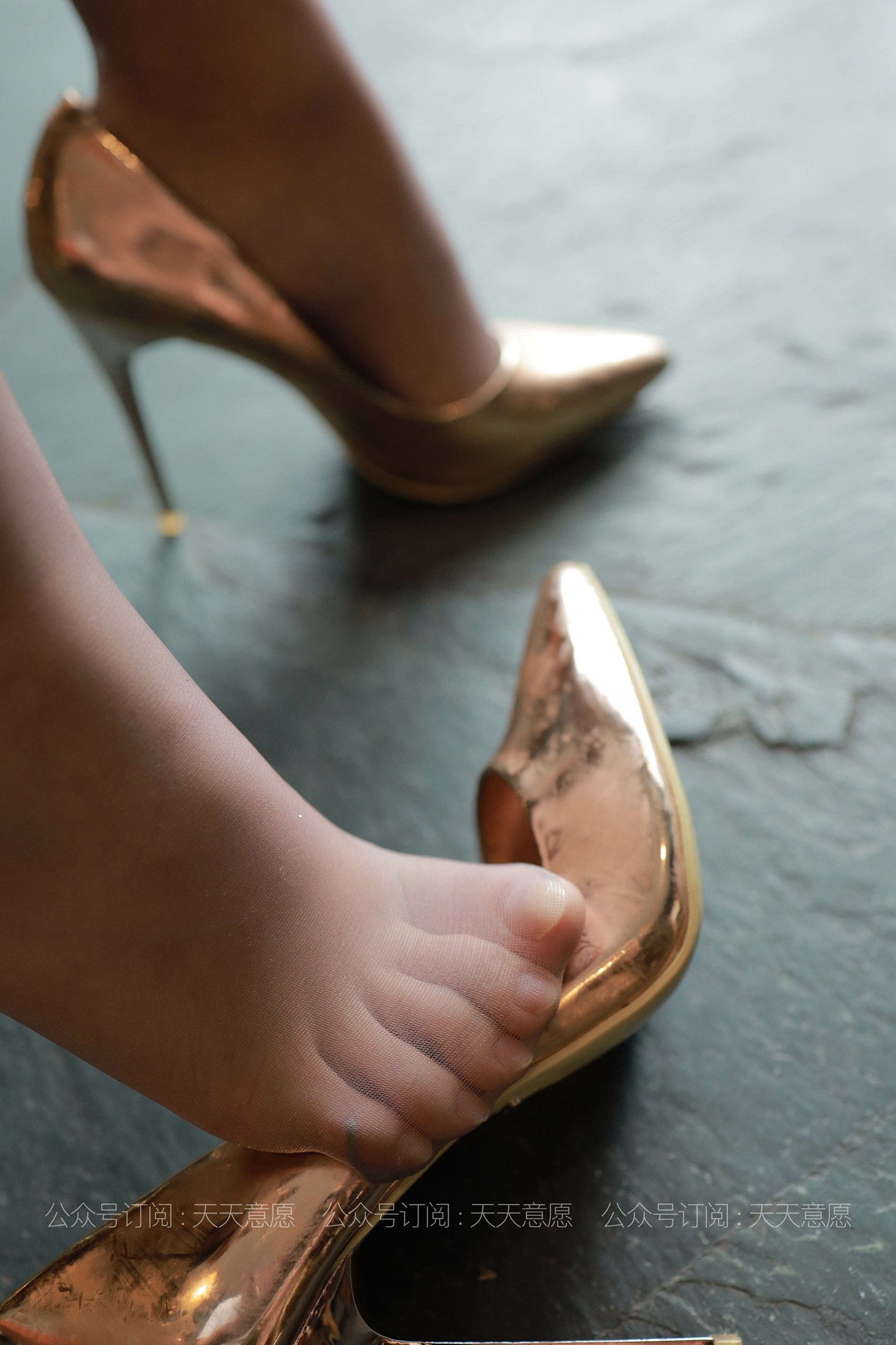 图片[46]-[IESS异思趣向] 耽丝 210801 在沙发上休息的婉苹 [78P] – 速更版-美库