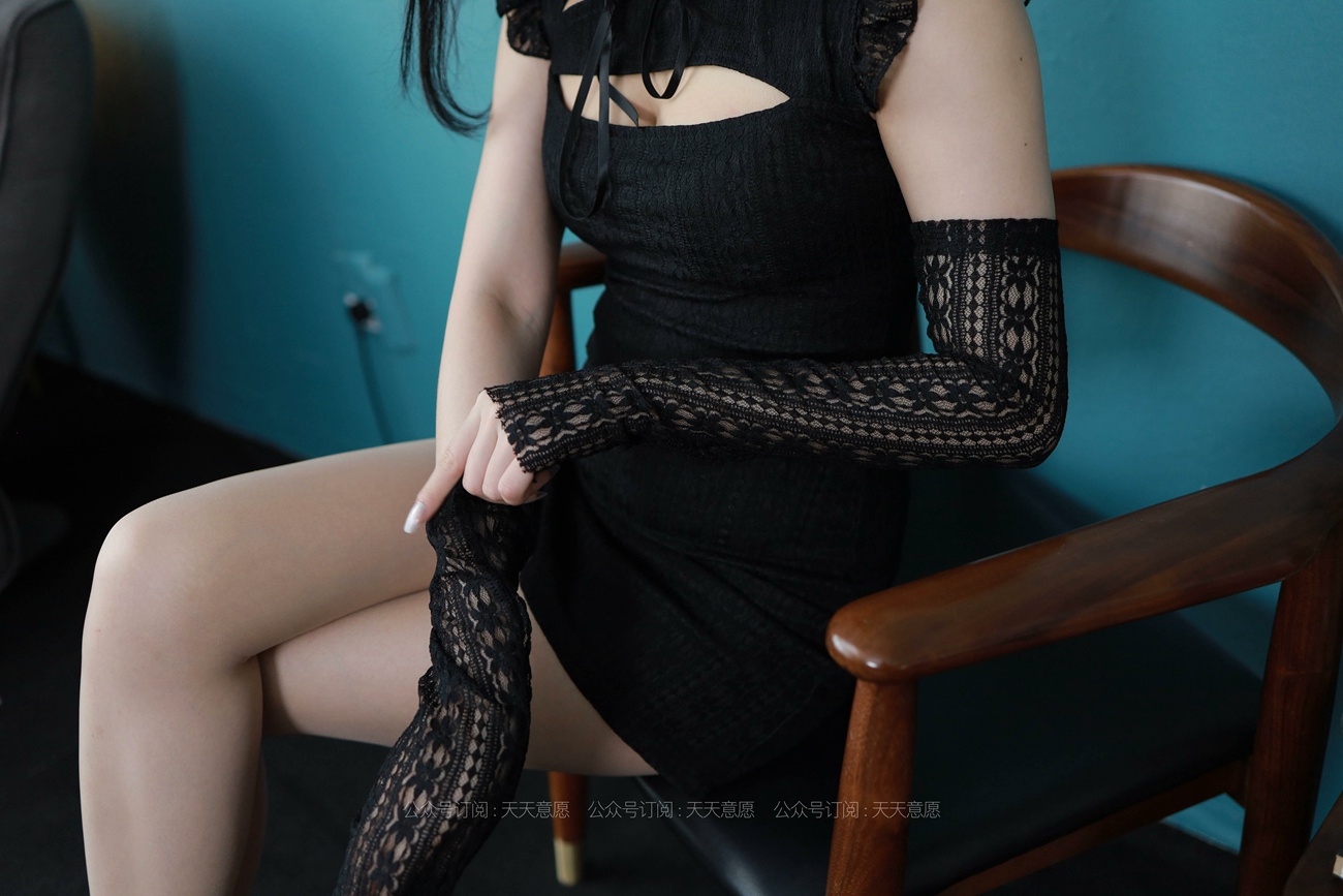 图片[12]-[IESS异思趣向] 耽丝 210812 小七的黑色不规则短裙 [93P] – 速更版-美库