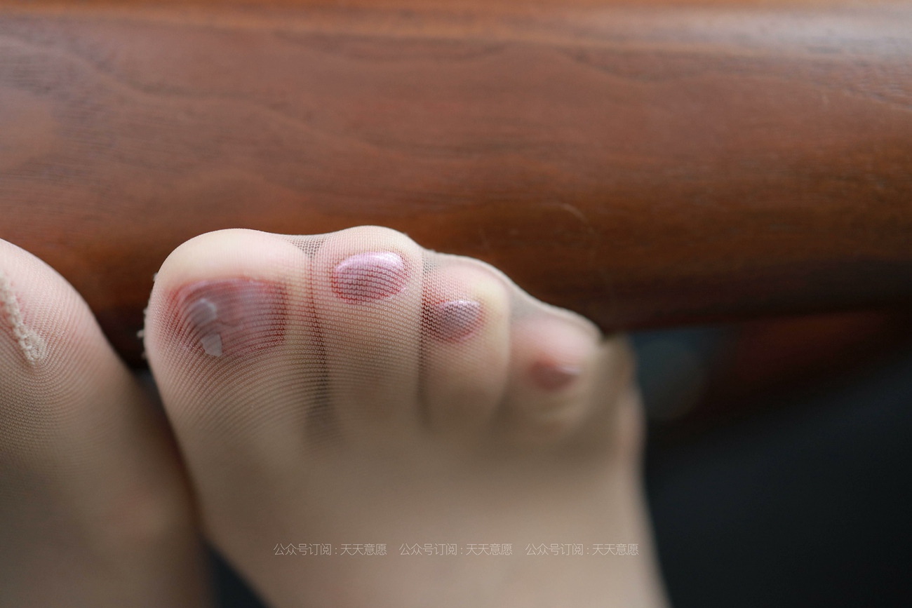 图片[87]-[IESS异思趣向] 耽丝 210812 小七的黑色不规则短裙 [93P] – 速更版-美库