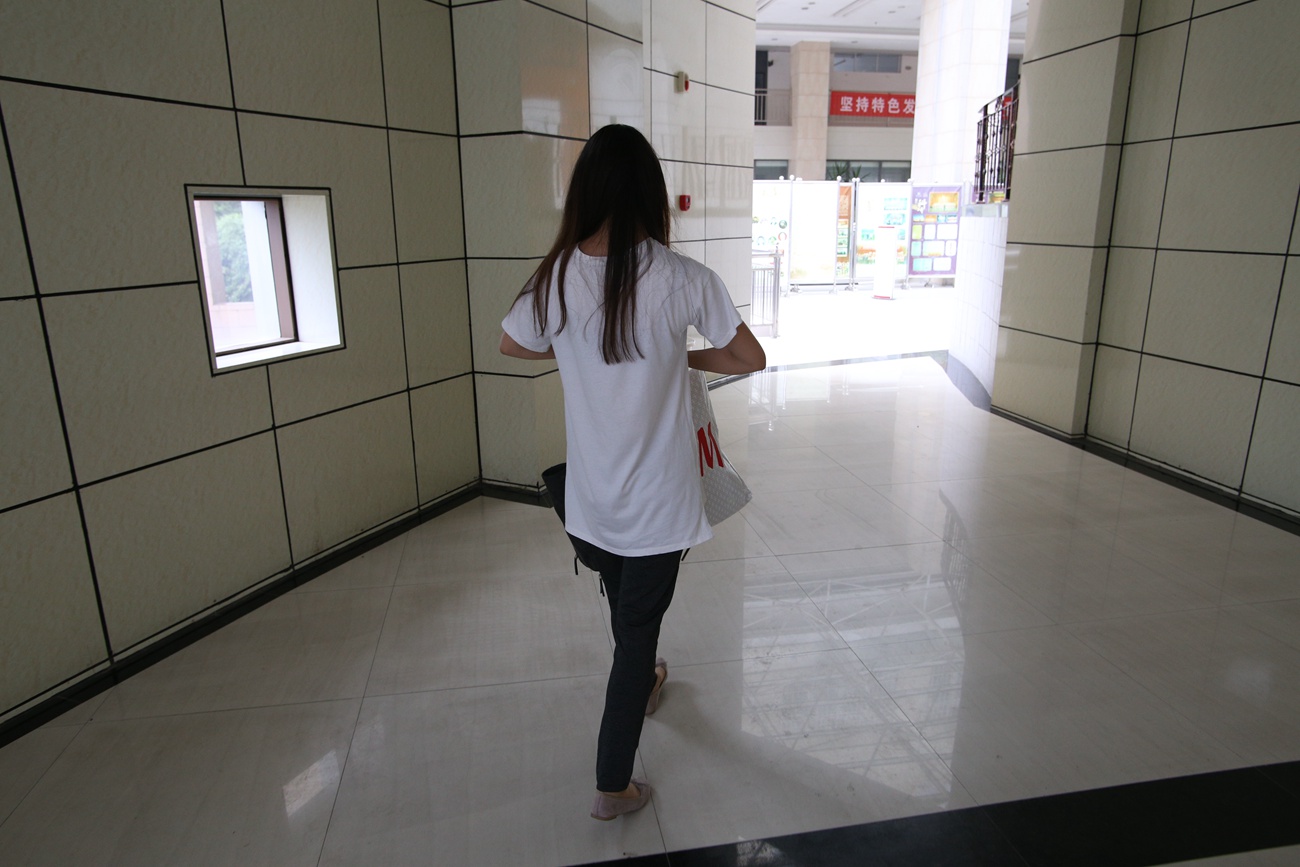 图片[55]-大西瓜爱牙膏-早期作品-S018 张萍 白T恤 连衣裙 1 [210P] – 速更版-美库