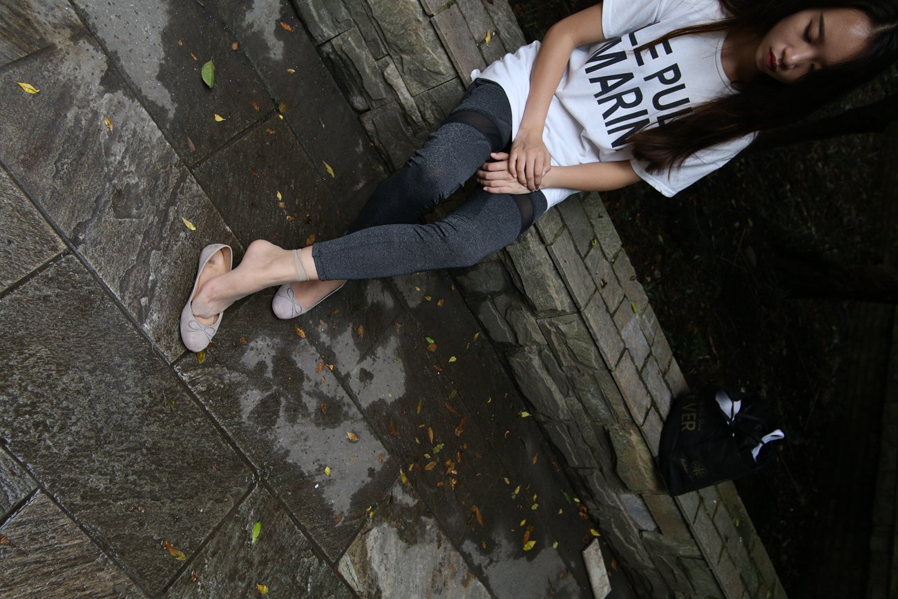 图片[100]-大西瓜爱牙膏-早期作品-S018 张萍 白T恤 连衣裙 1 [210P] – 速更版-美库