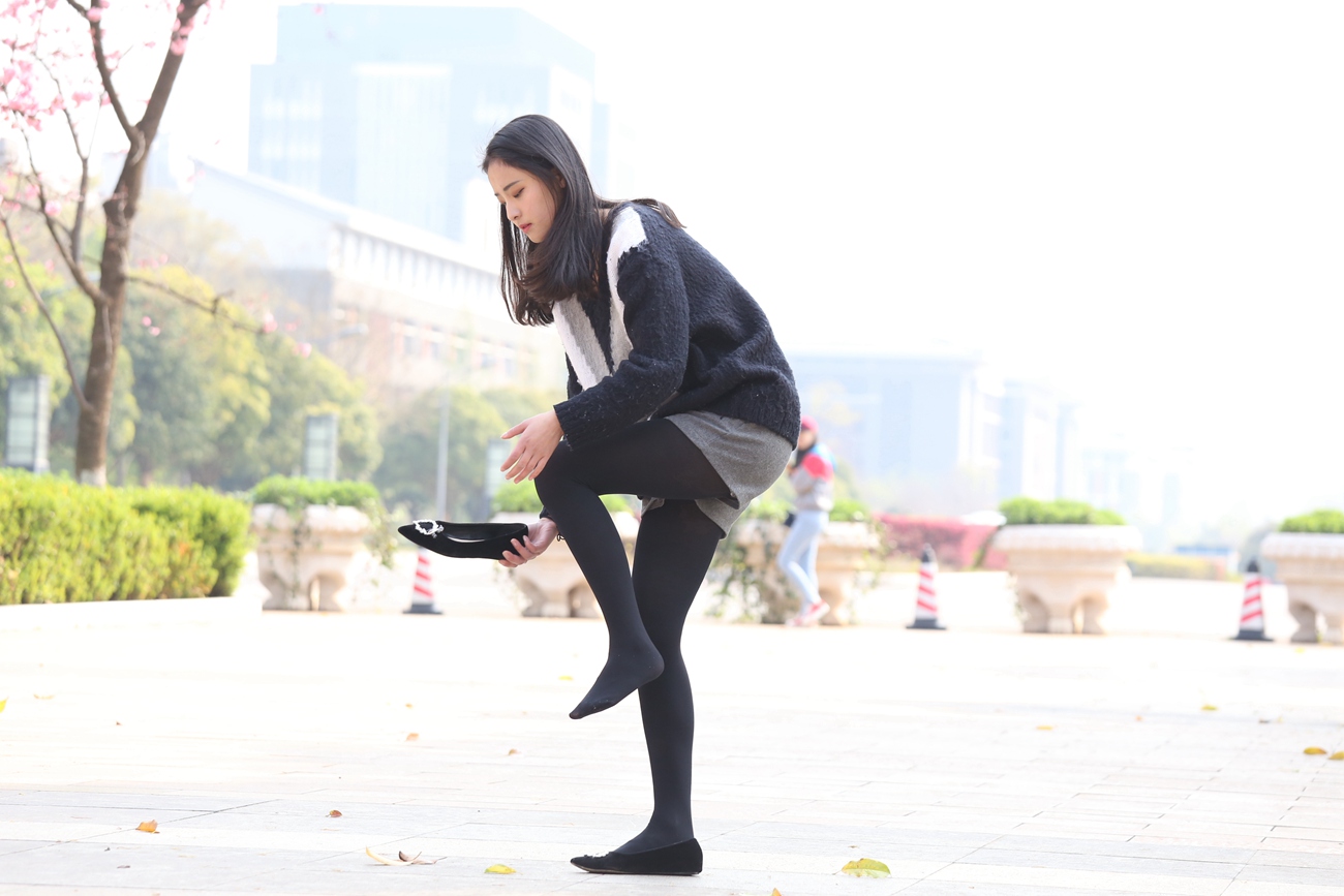 图片[40]-大西瓜爱牙膏-早期作品-S019 黑丝 3 [120P] – 速更版-美库