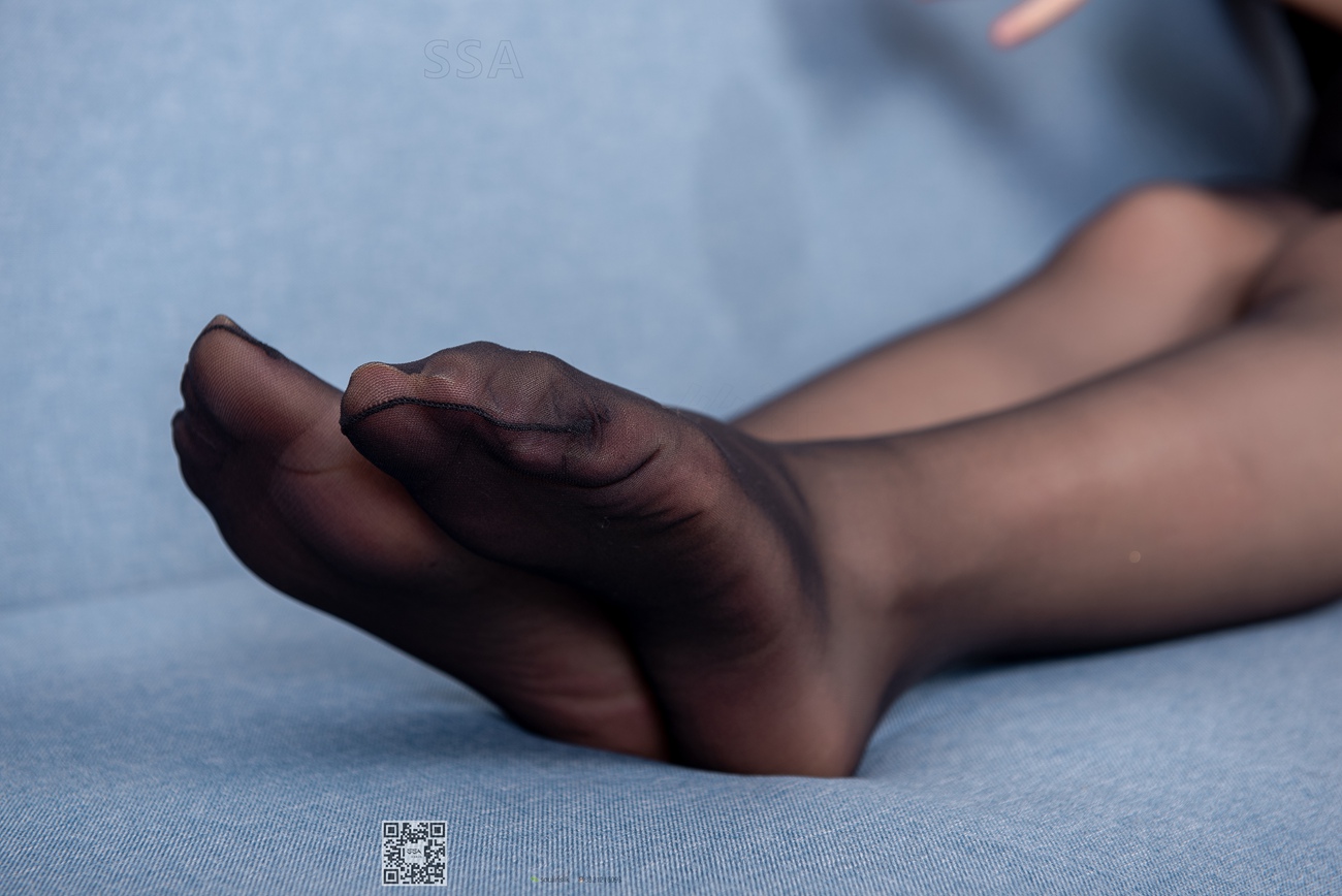 图片[75]-[SSA丝社]超清写真 NO.196 冷冷 的黑色镂空短裙黑丝穿搭[141P] – 速更版-美库