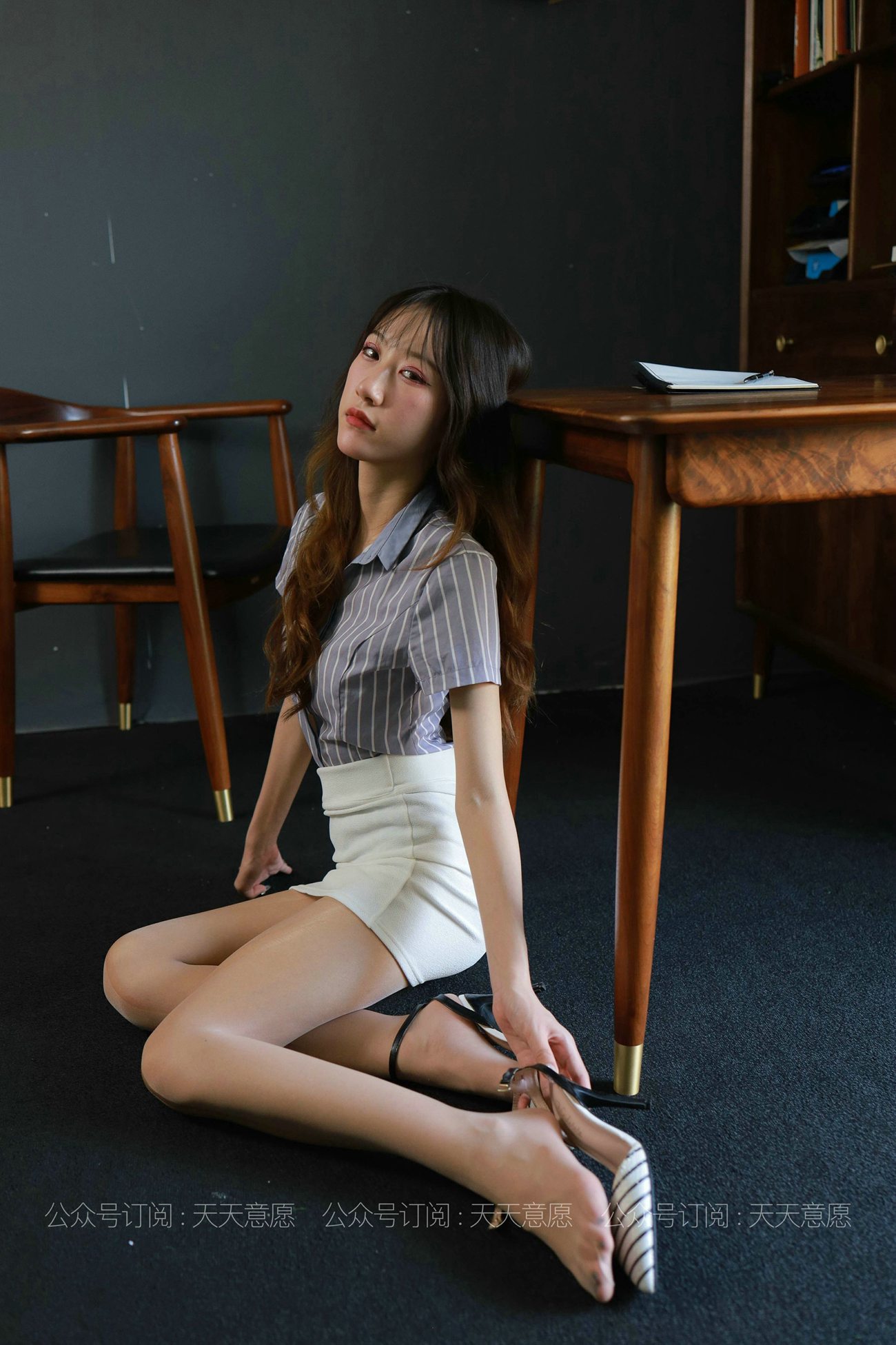 图片[73]-[IESS异思趣向] 2021.06.11 丝享家 829：怡怡《长腿实习生》[89P] – 速更版-美库