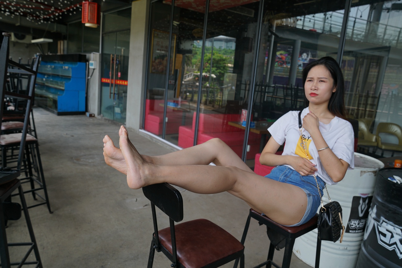 图片[72]-[MussGirl慕丝女郎]NO.032 绿地售楼小姐的美足你们见过吗？潘潘[77P] – 速更版-美库