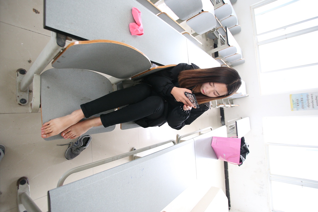 图片[15]-大西瓜爱牙膏-早期作品-S022 裸足 [156P] – 速更版-美库