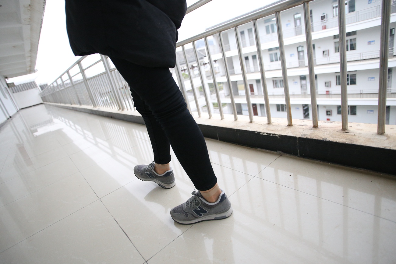 图片[17]-大西瓜爱牙膏-早期作品-S021 短丝 [229P] – 速更版-美库