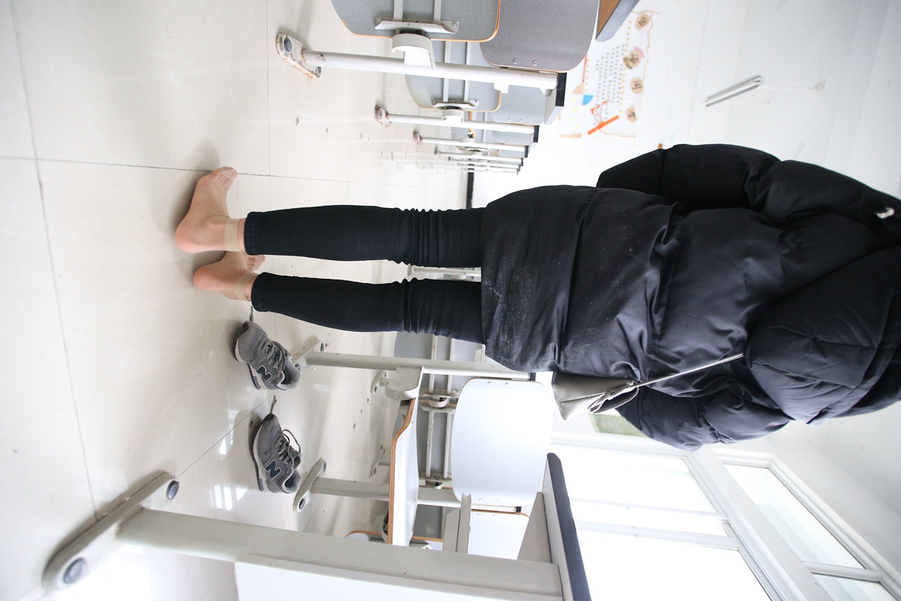 图片[149]-大西瓜爱牙膏-早期作品-S021 短丝 [229P] – 速更版-美库