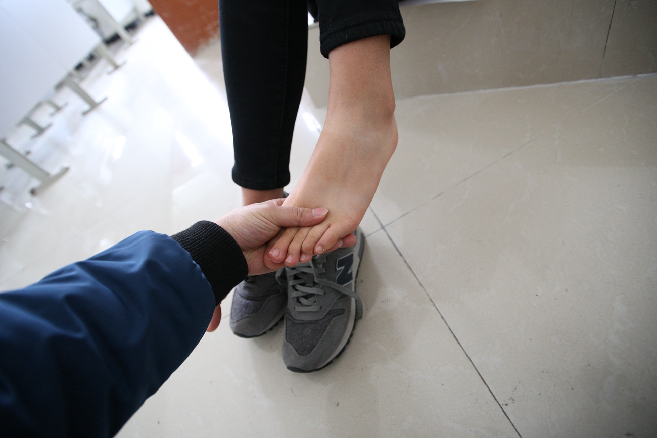 图片[138]-大西瓜爱牙膏-早期作品-S022 裸足 [156P] – 速更版-美库