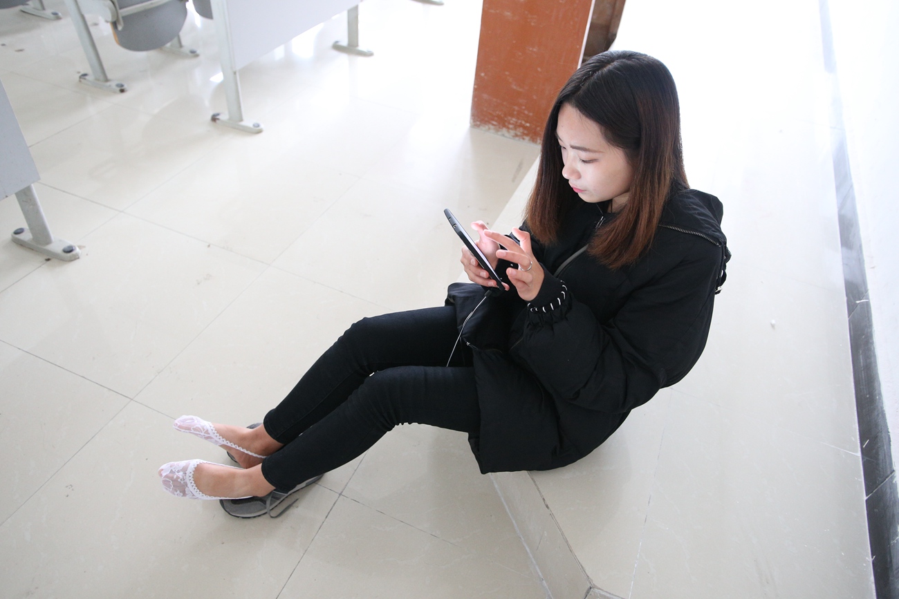 图片[152]-大西瓜爱牙膏-早期作品-S022 裸足 [156P] – 速更版-美库