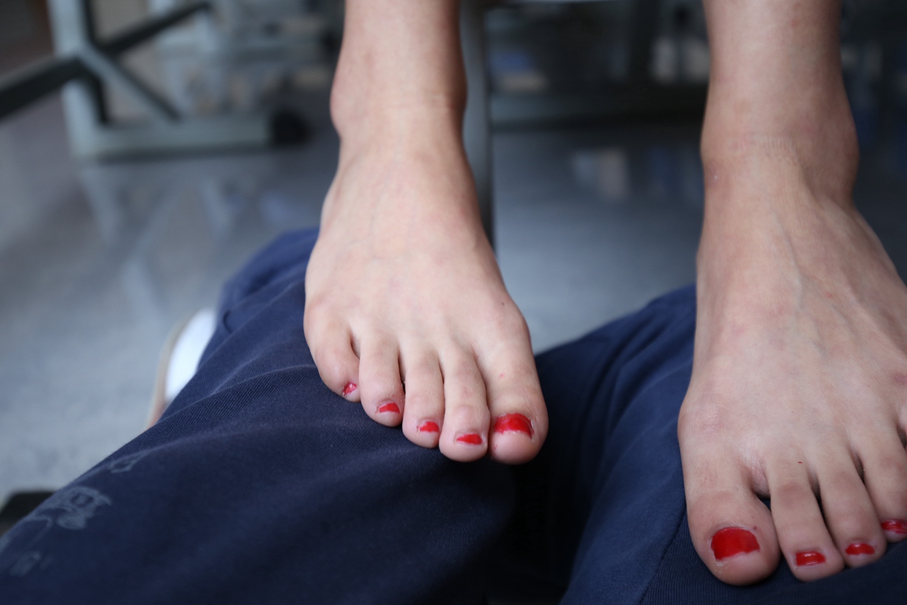 图片[19]-大西瓜爱牙膏-早期作品-S024 裸足+长丝 [315P] – 速更版-美库