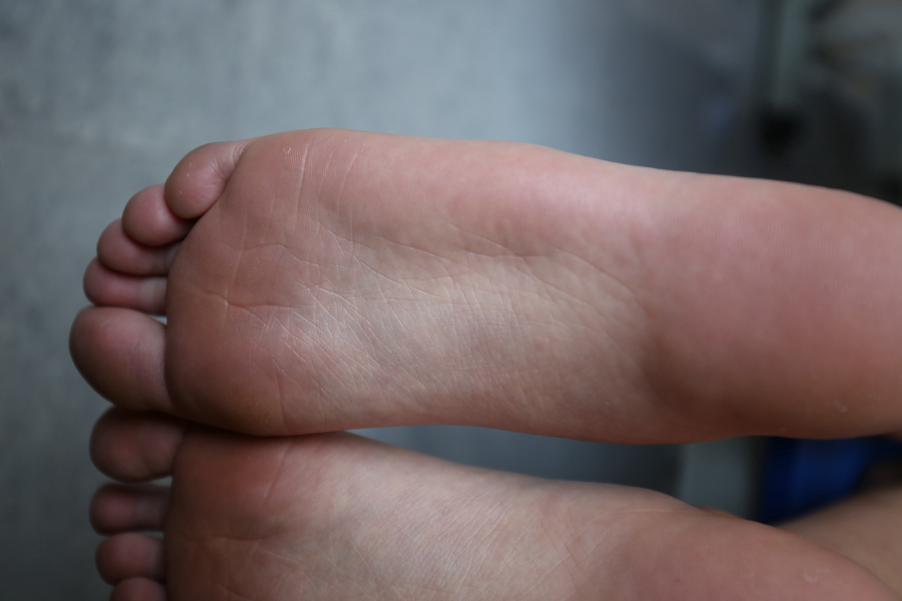 图片[179]-大西瓜爱牙膏-早期作品-S024 裸足+长丝 [315P] – 速更版-美库