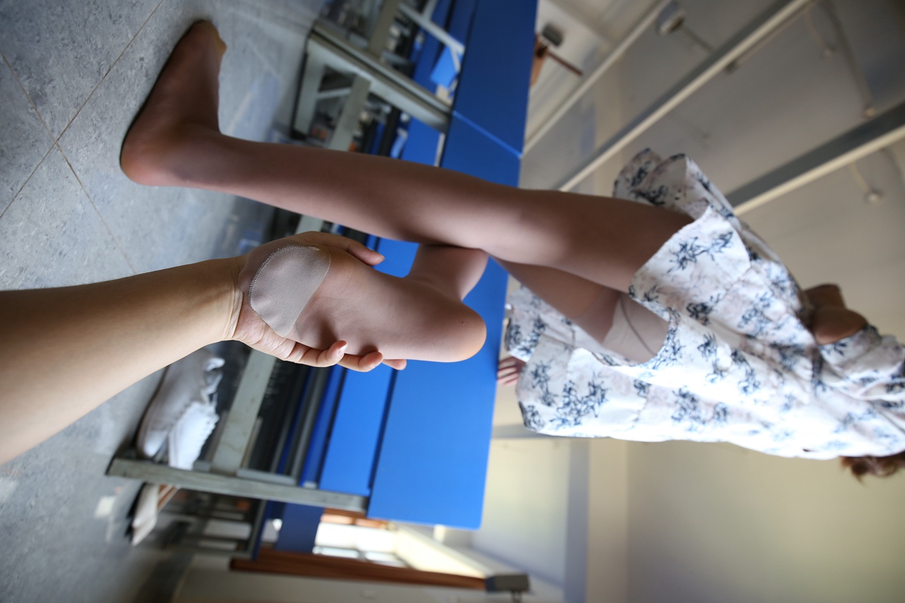 图片[292]-大西瓜爱牙膏-早期作品-S024 裸足+长丝 [315P] – 速更版-美库