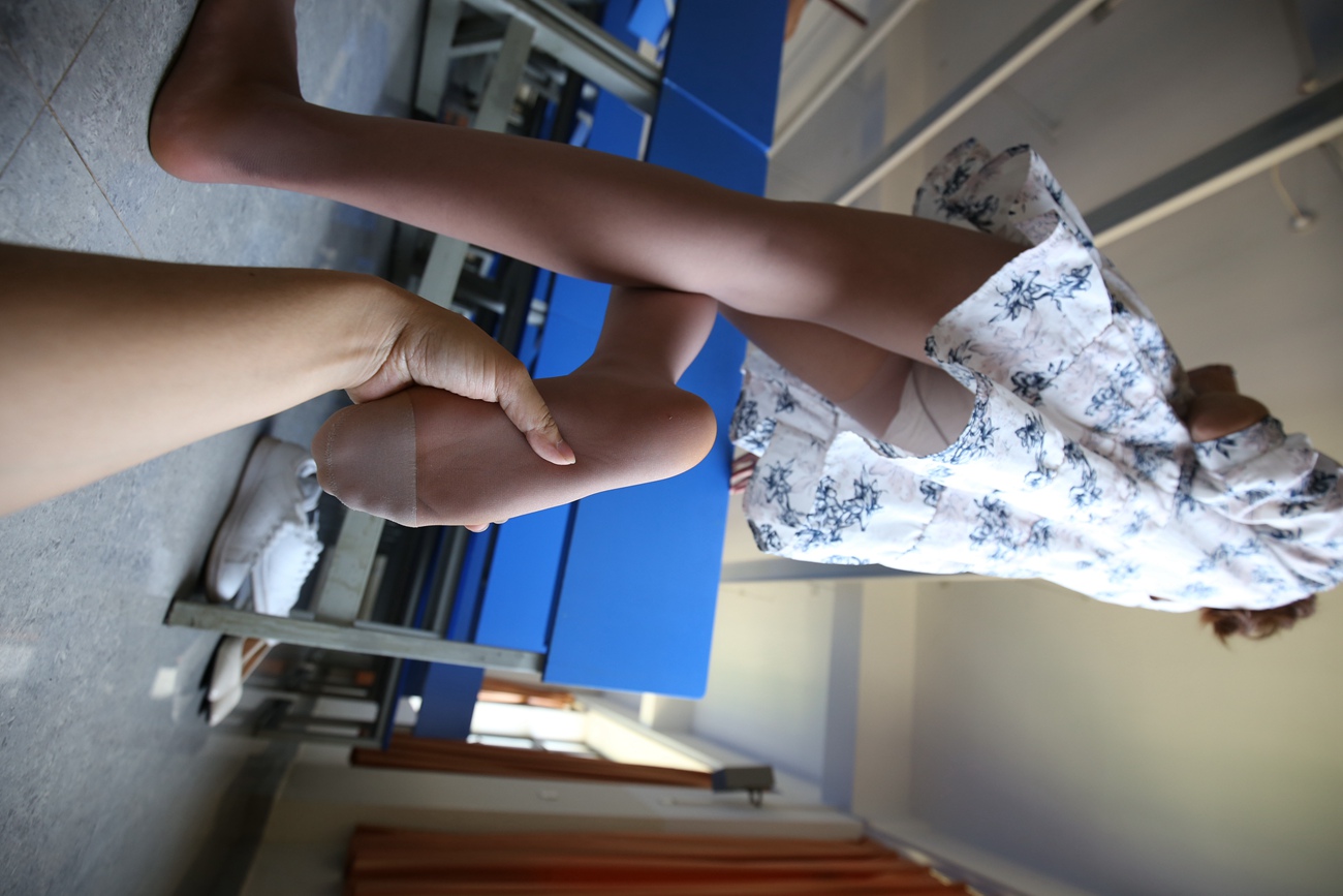 图片[294]-大西瓜爱牙膏-早期作品-S024 裸足+长丝 [315P] – 速更版-美库