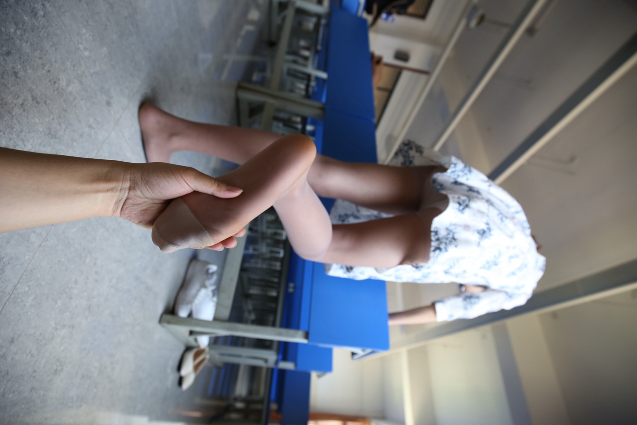 图片[301]-大西瓜爱牙膏-早期作品-S024 裸足+长丝 [315P] – 速更版-美库