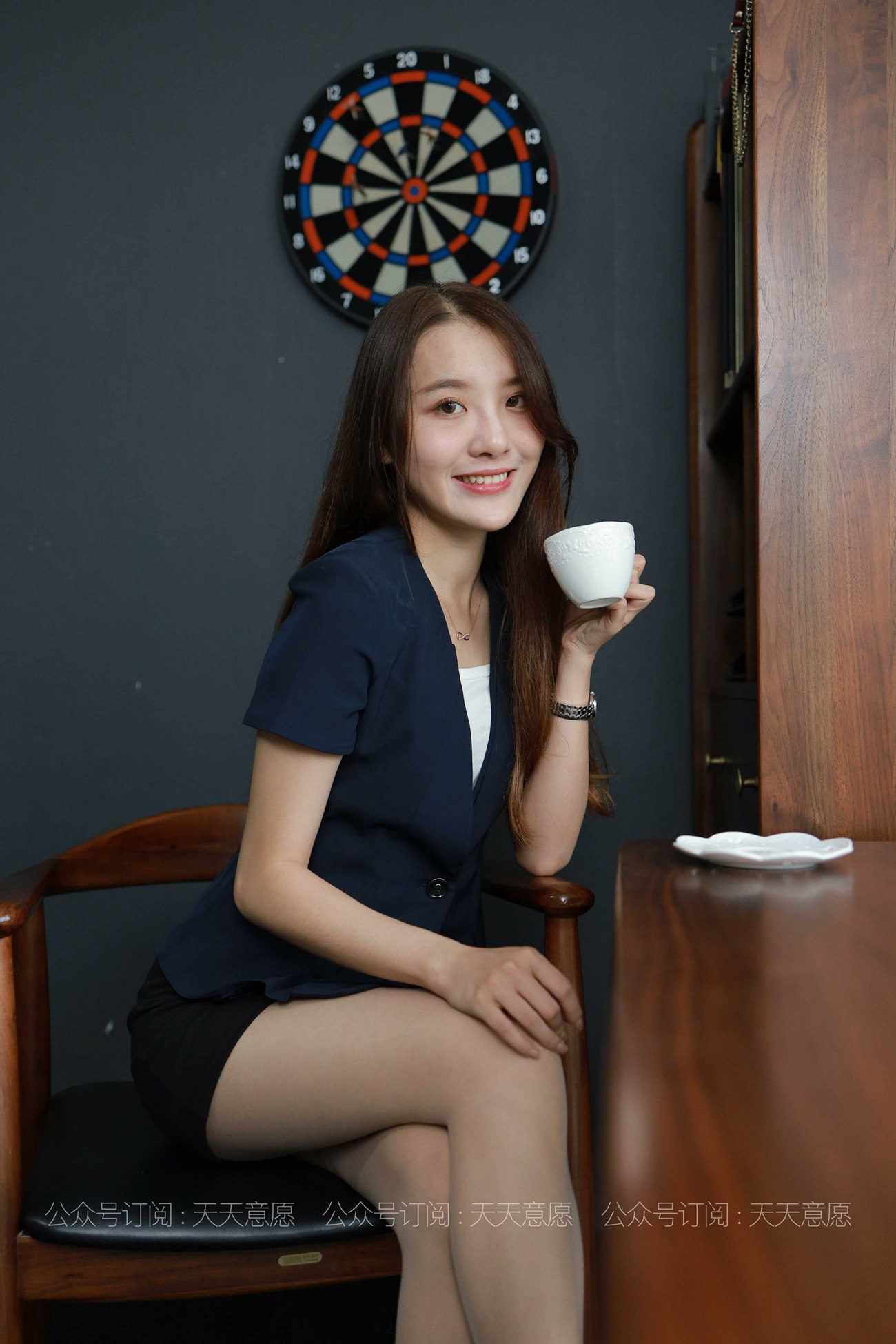 图片[13]-[IESS异思趣向] 耽丝 210819 最美女职员 婉萍 [85P] – 速更版-美库