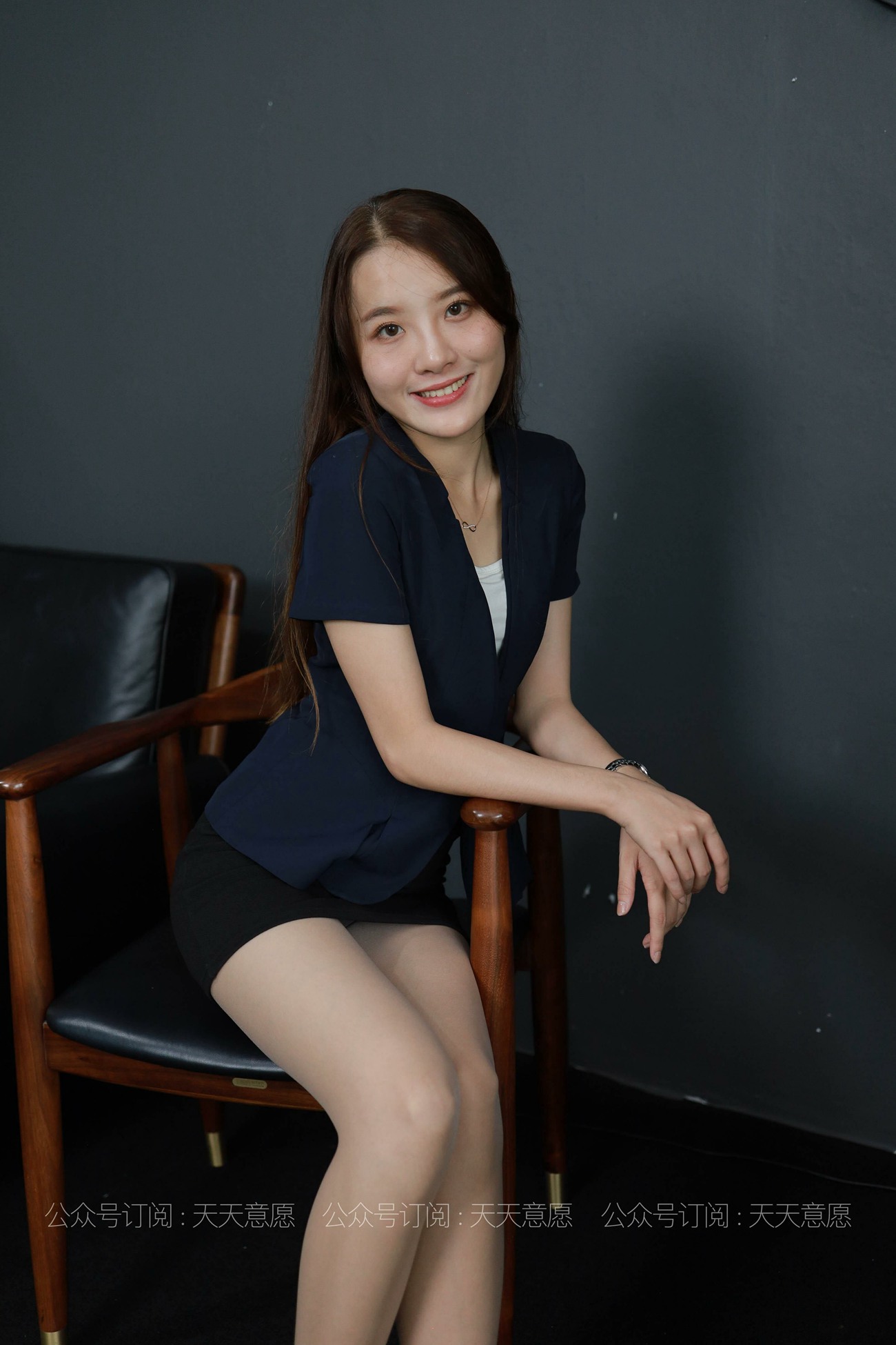 图片[42]-[IESS异思趣向] 耽丝 210819 最美女职员 婉萍 [85P] – 速更版-美库