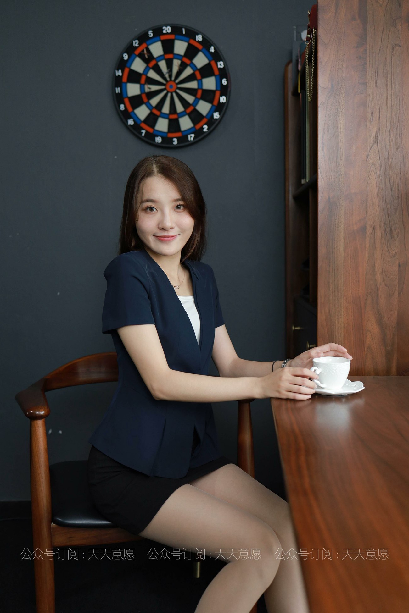 图片[84]-[IESS异思趣向] 耽丝 210819 最美女职员 婉萍 [85P] – 速更版-美库