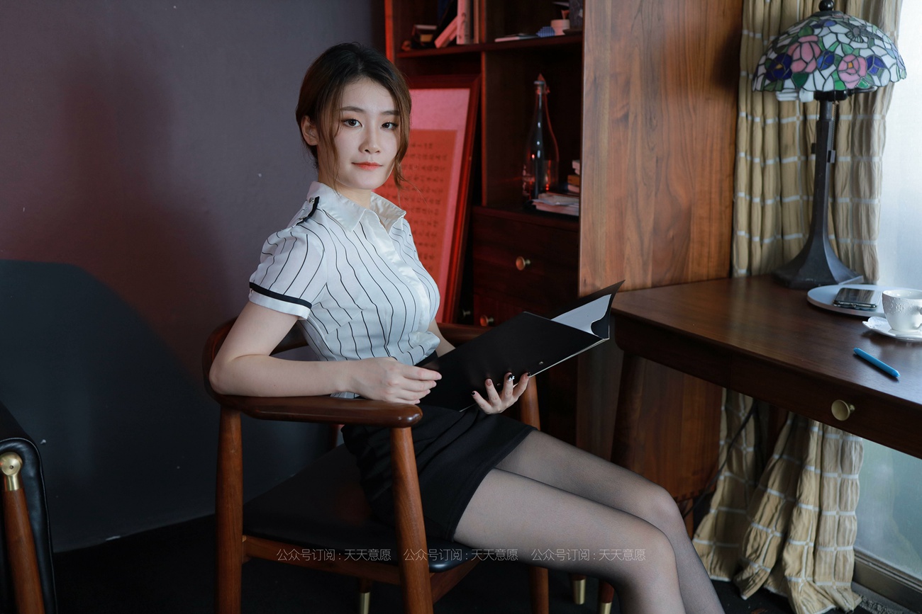 图片[23]-[IESS异思趣向] 耽丝 210824 麻辣秘书 紫薇 [99P] – 速更版-美库