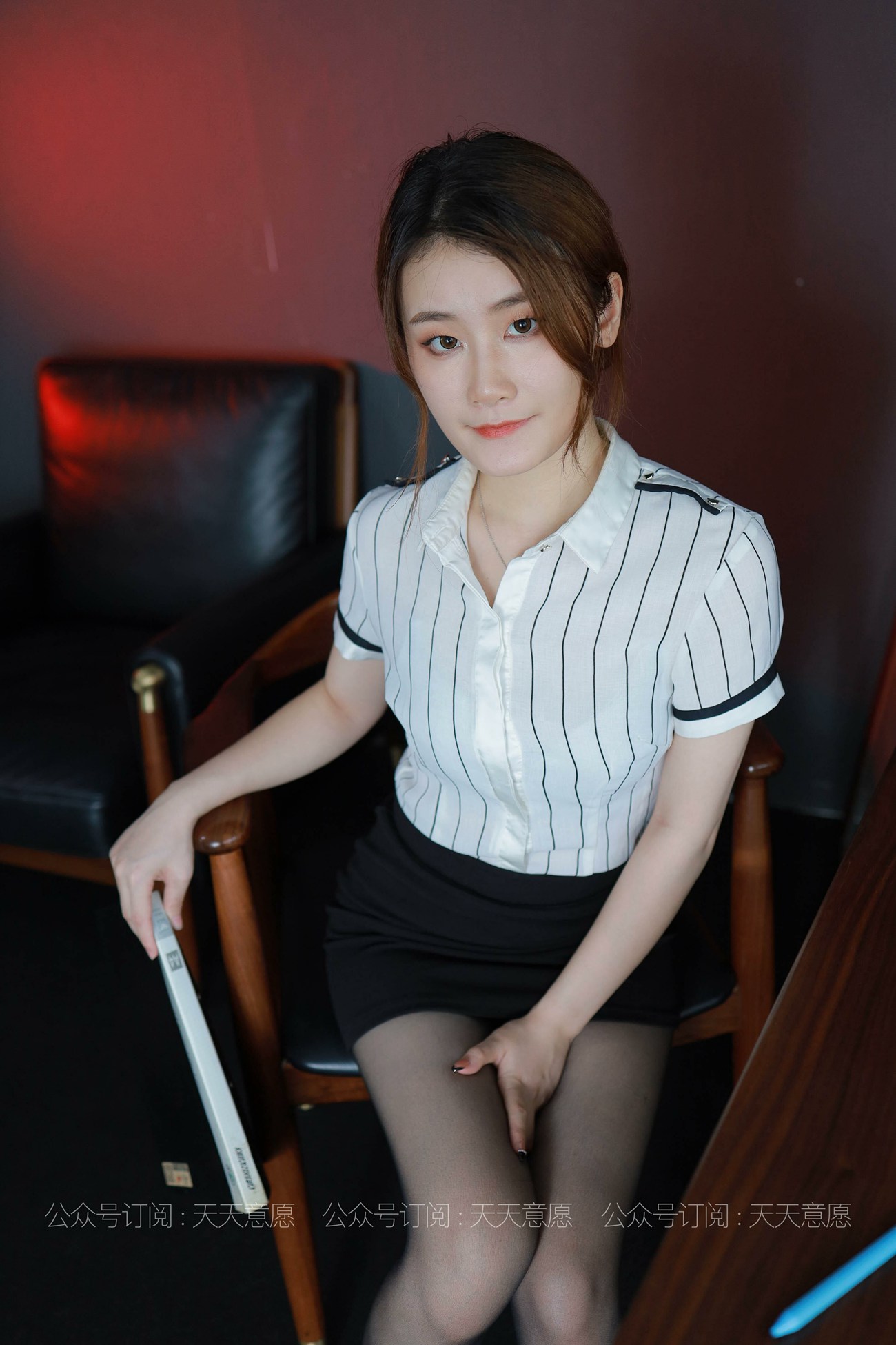 图片[31]-[IESS异思趣向] 耽丝 210824 麻辣秘书 紫薇 [99P] – 速更版-美库