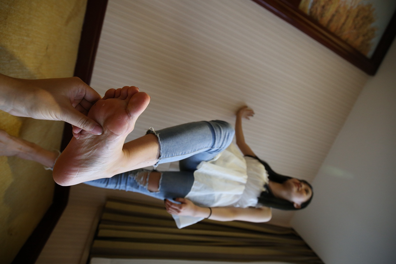 图片[121]-大西瓜爱牙膏-早期作品-S029 牛仔裤3-裸足 [134P] – 速更版-美库