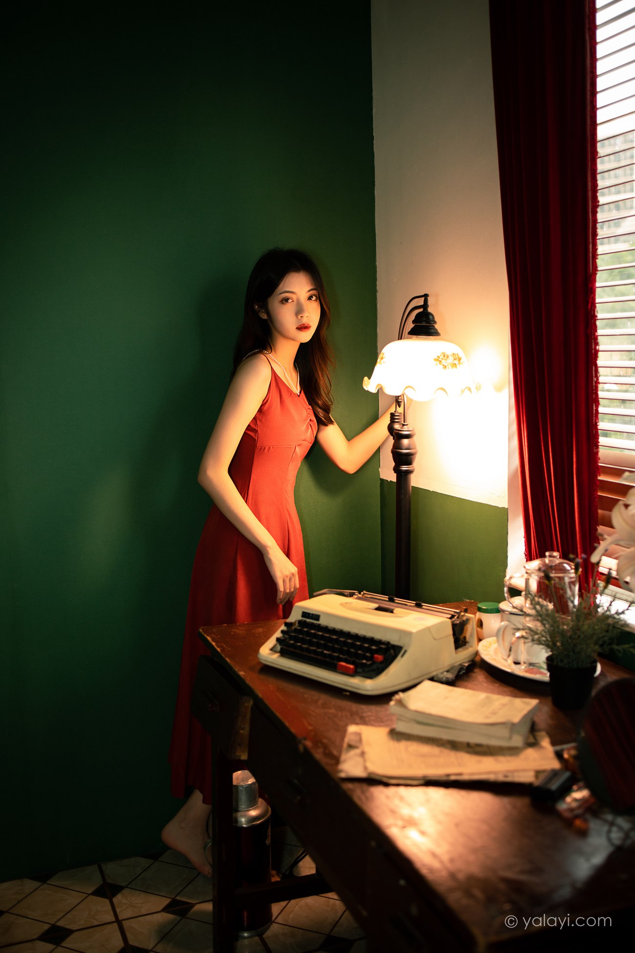 图片[28]-[YALAYI雅拉伊] 2021.10.20 No.853 回到过去 梓文 [42P] – 速更版-美库