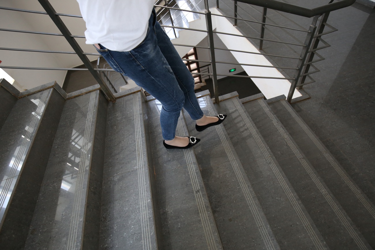 图片[200]-大西瓜爱牙膏-早期作品-S031 清纯2-牛仔裤 [263P] – 速更版-美库