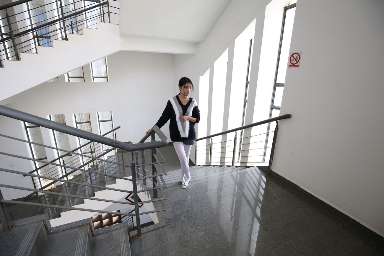 图片[67]-大西瓜爱牙膏-早期作品-S032 清纯3-白丝[338P] – 速更版-美库